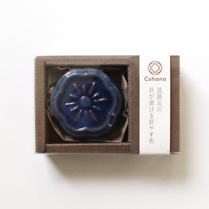 Awaji Kawara Magnetic Needle Rest with Needle Polisher