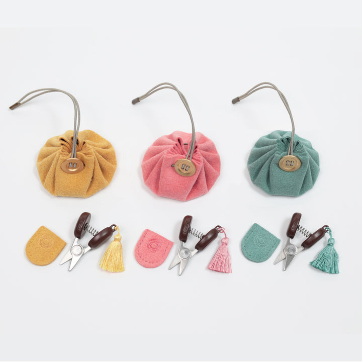 Seki Mini Scissors and Mini Drawstring Pouch Set