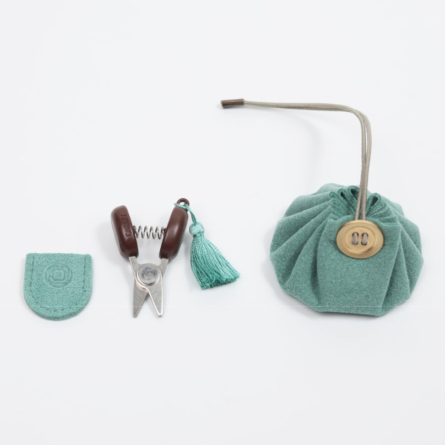 Seki Mini Scissors and Mini Drawstring Pouch Set