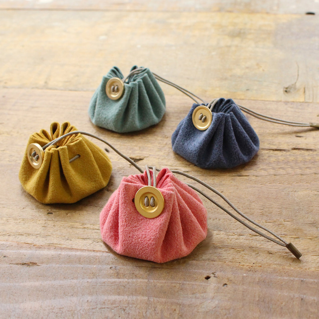 Seki Mini Scissors and Mini Drawstring Pouch Set