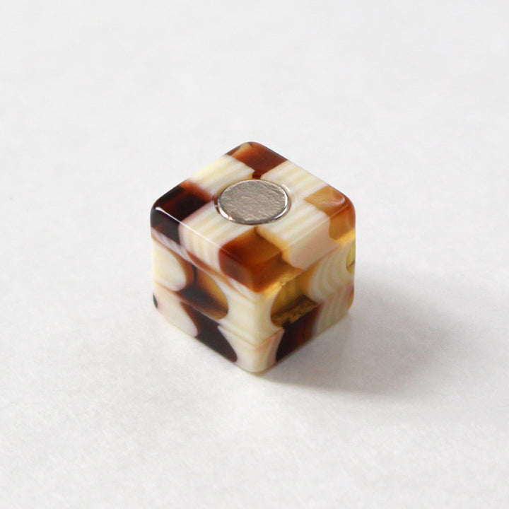Needle Minder – Sabae Acetate