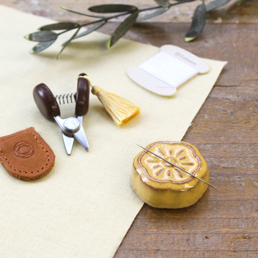 Awaji Kawara Magnetic Needle Rest