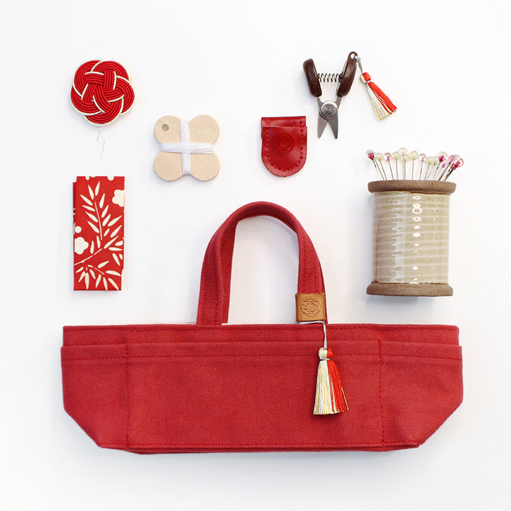 【数量限定・予約B:入荷11月下旬】豆道具入れのお裁縫セット あか