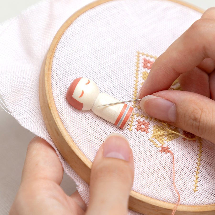 Kokeshi Needle Minder