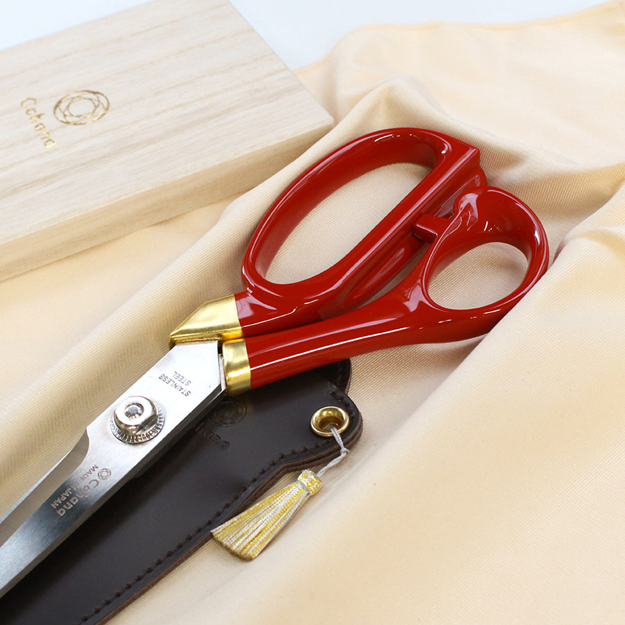 Sewing Shears with Lacquered Handles and Gold Leaf Shunuri(45-443)