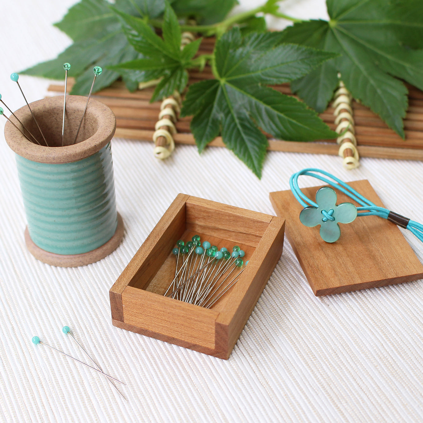 Glass Sewing Pins in a Cherry-Wood Box – Cohana Online Store