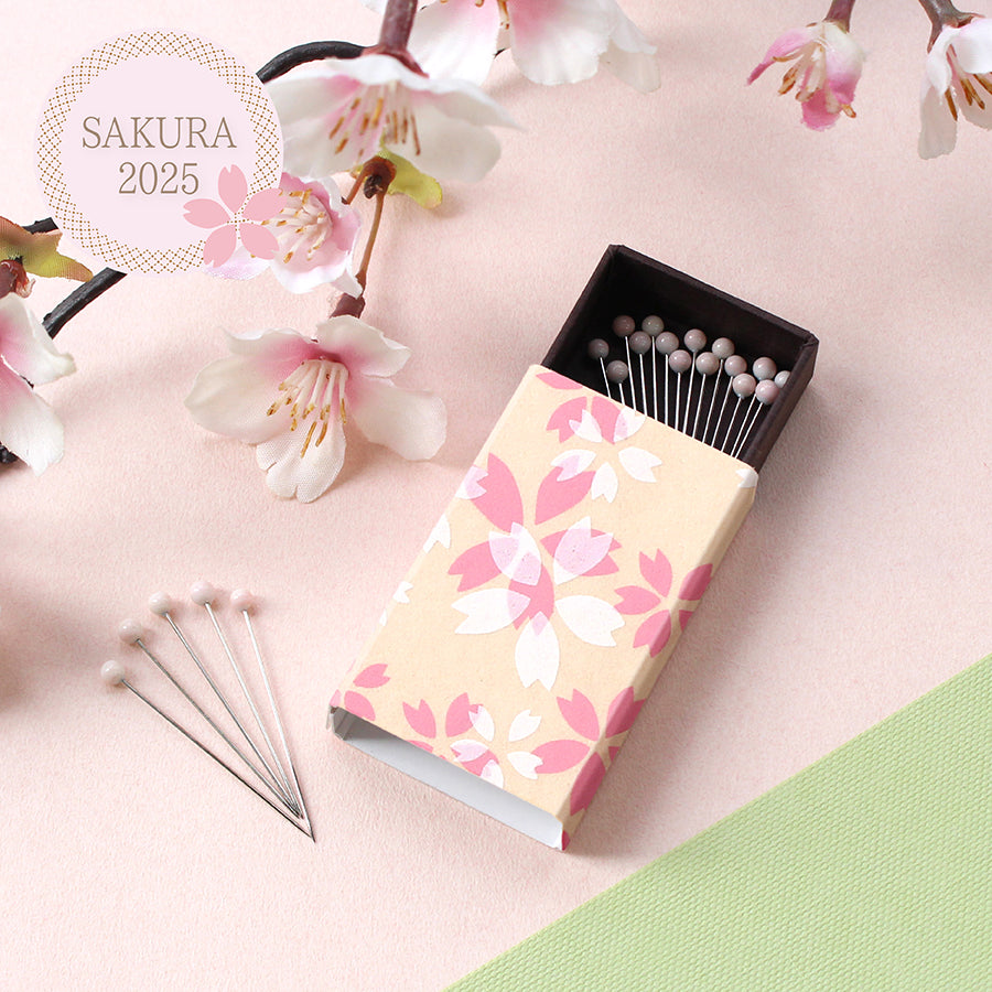 【Pre-order: Estimated Arrival in Mid-May】Sewing Pins in Haibara Chiyogami Mini Box SAKURA（45-347）