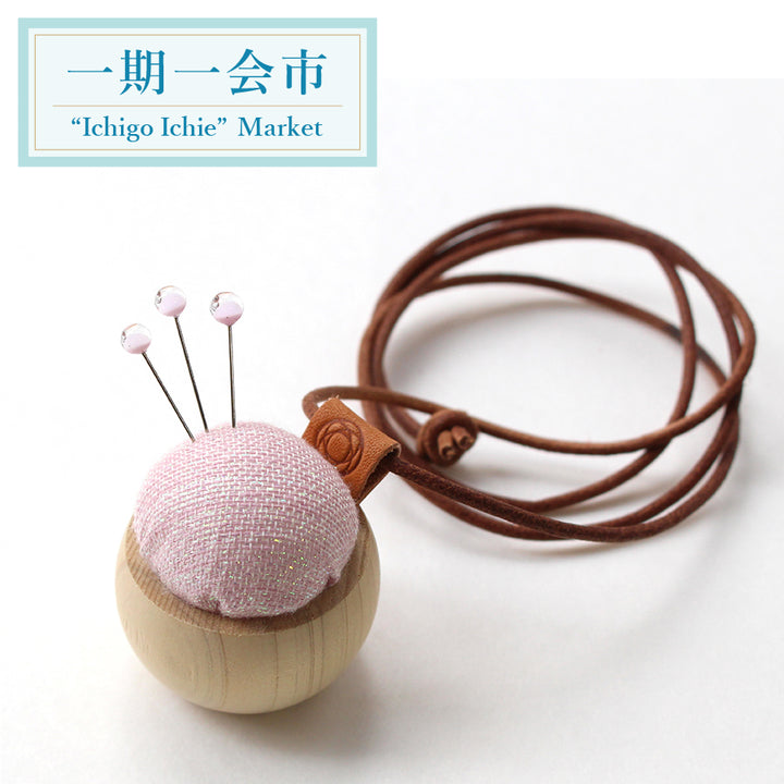 【一期一会市】ヒノキのピンクッションネックレスと待針のセット(45-360)