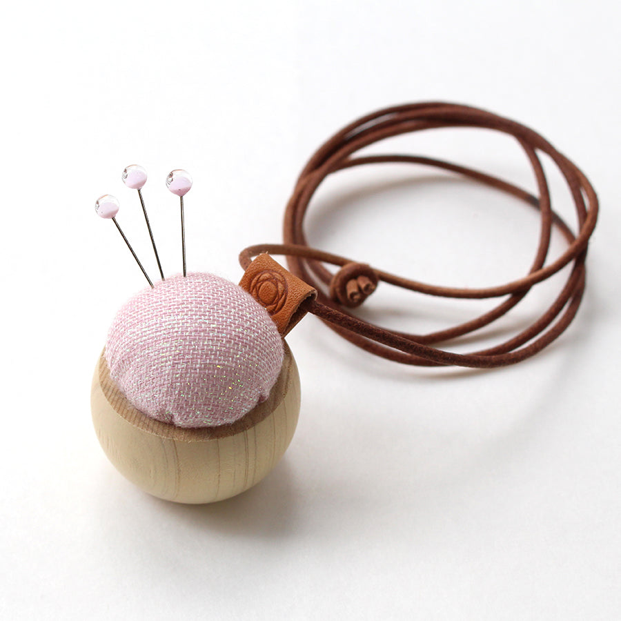 【Mother's Day Special】Sewing Pins and Cypress Pincushion Necklace Set (45-360)