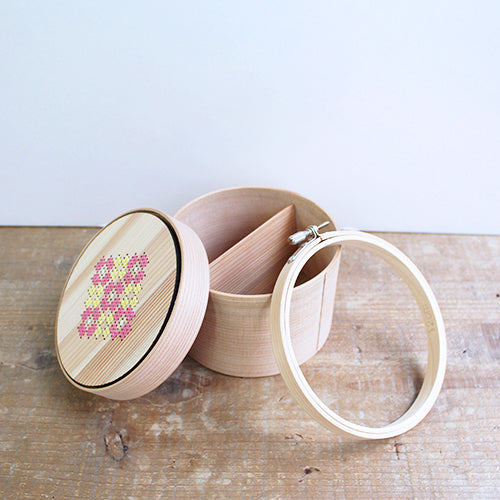 Magewappa Toolbox with Embroidery Hoops