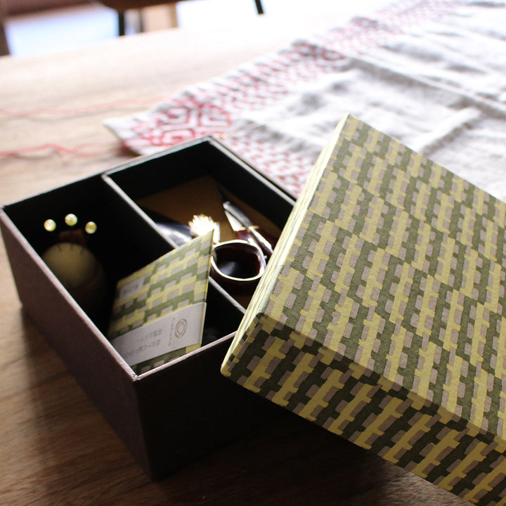 Haibara Chiyogami Sewing Box Small